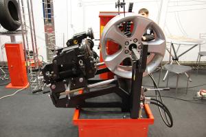 Стенд для правки дисков Премьер-Альфа-Т