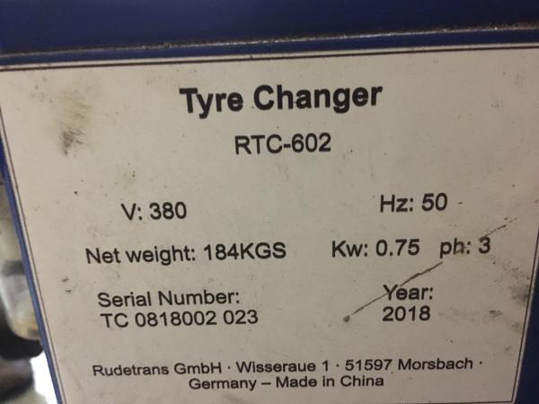 Стенд шиномонтажный полуавтомат для колес легковых автомобилей Rudetrans RTC-602 БУ