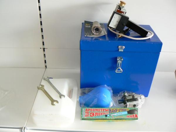 Комплект аккумуляторщика с нагрузочно-диагностическим прибором КА