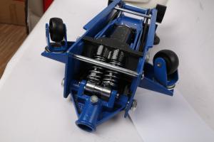 Домкрат подкатной T31603 AE&T 3т