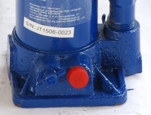 Домкрат бутылочный T20204 AE&T 4т