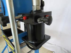 Настольный гидравлический пресс 15т T61215M AE&T