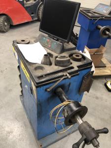 БУ  Балансировочный станок СТОРМ ЛС44