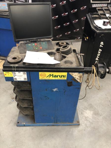 БУ  Балансировочный станок СТОРМ ЛС44